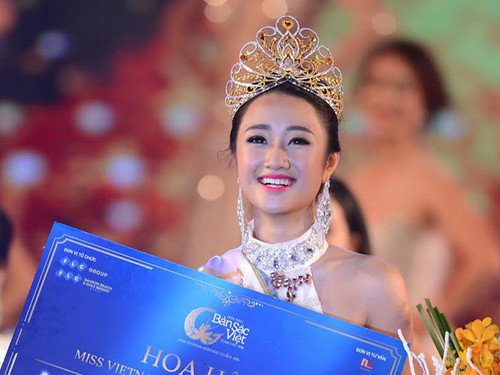 Trần Thị Thu Ngân đăng quang cuộc thi Hoa hậu Bản sắc Việt toàn cầu 2016  - ảnh 1